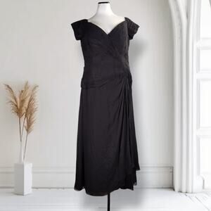 Rina di Montella Black Silk Evening Gown Size 18 Pleated Formal Dress